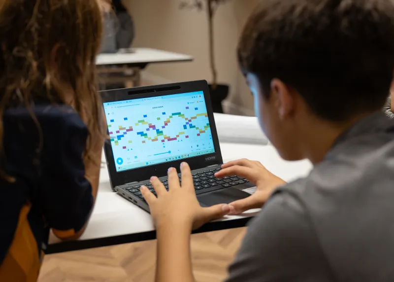 Crea la can&ccedil;&oacute; de l&rsquo;estiu: de la lletra al videoclip